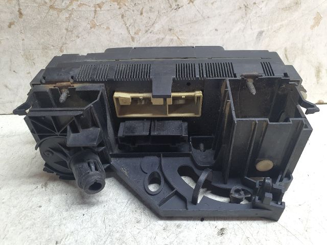 bontott VW CADDY Fűtéskapcsoló (Nem klímás)