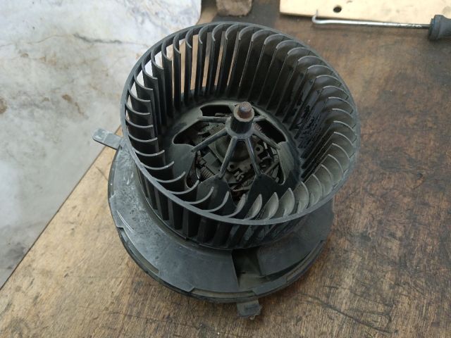 bontott VW CADDY Fűtőmotor (Nem klímás)