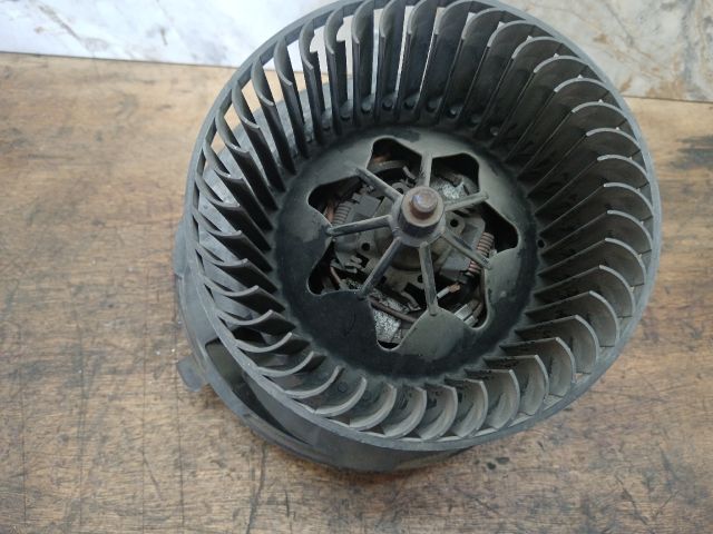 bontott VW CADDY Fűtőmotor (Nem klímás)