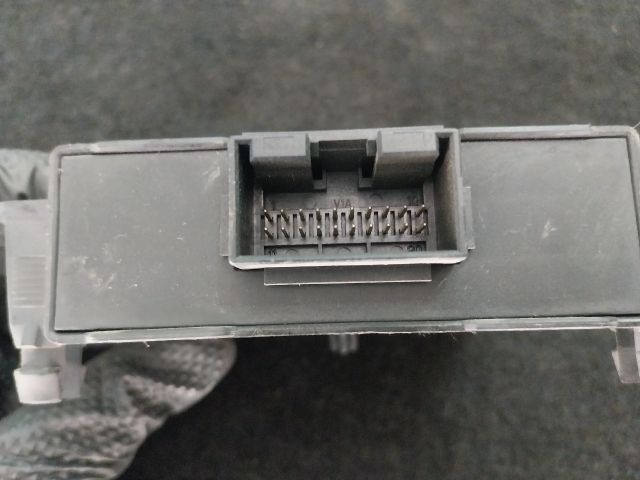 bontott VW CADDY Gateway Elektronika