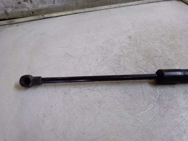 bontott VW CADDY Gázrugós Kitámasztó Teleszkóp Motorháztető Bal