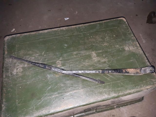 bontott VW CADDY Hátsó Ablaktörlő Kar