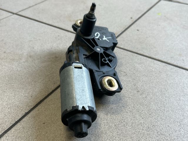 bontott VW CADDY Hátsó Ablaktörlő Motor