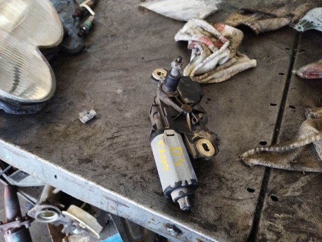 bontott VW CADDY Hátsó Ablaktörlő Motor