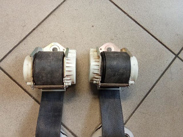 bontott VW CADDY Hátsó Biztonsági Öv Szett