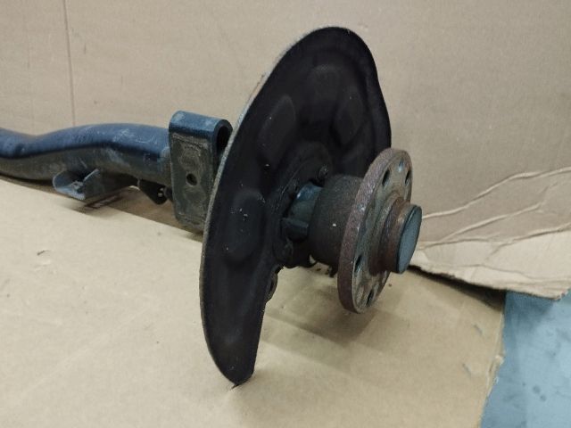 bontott VW CADDY Hátsó Híd (Tárcsafékes)