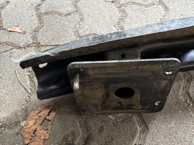 bontott VW CADDY Hátsó Lökhárító Merevítő (Fém)