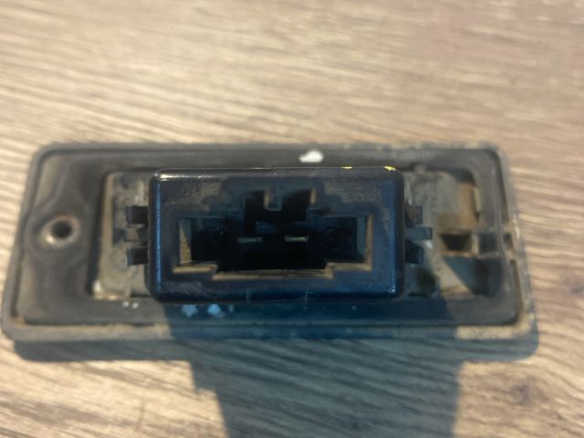 bontott VW CADDY Hátsó Rendszámtábla Világítás