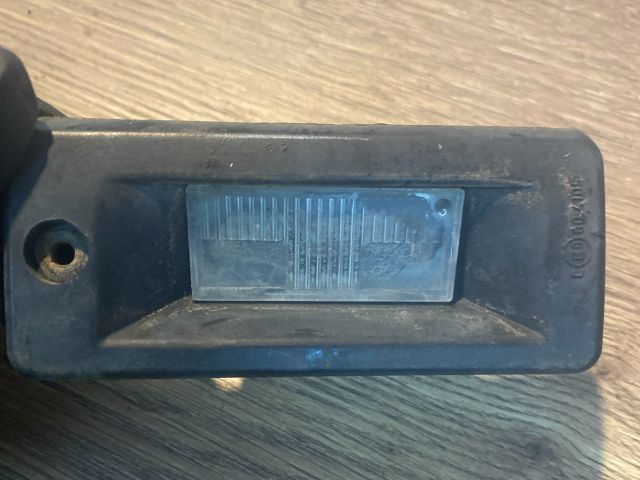 bontott VW CADDY Hátsó Rendszámtábla Világítás