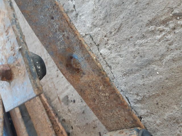 bontott VW CADDY Hátsó Rugó