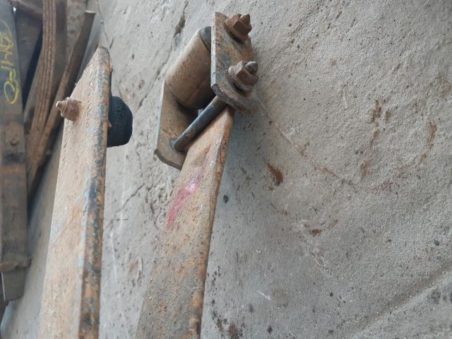 bontott VW CADDY Hátsó Rugó