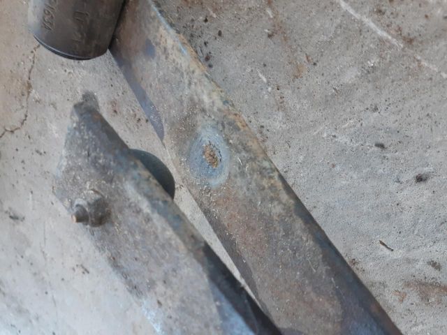 bontott VW CADDY Hátsó Rugó