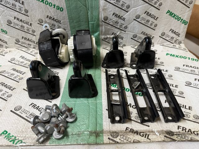 bontott VW CADDY Hátsó Ülés Szett