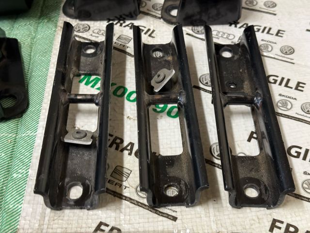 bontott VW CADDY Hátsó Ülés Szett