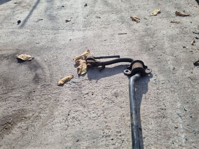 bontott VW CADDY Hátsó Vízszintes Stabilizátor Rúd