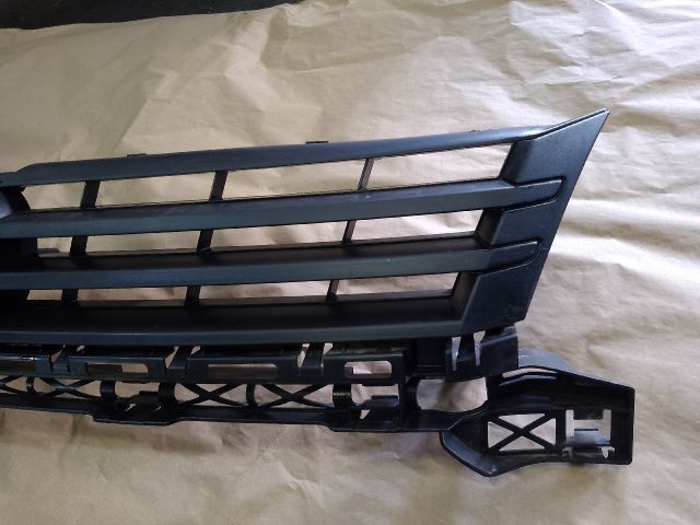 bontott VW CADDY Hűtőrács