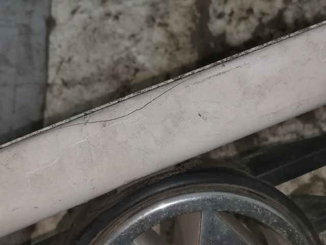 bontott VW CADDY Hűtőrács