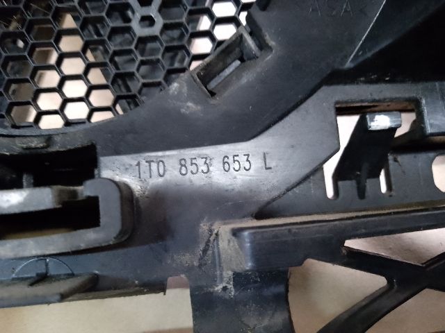 bontott VW CADDY Hűtőrács