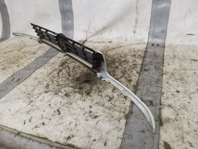 bontott VW CADDY Hűtőrács