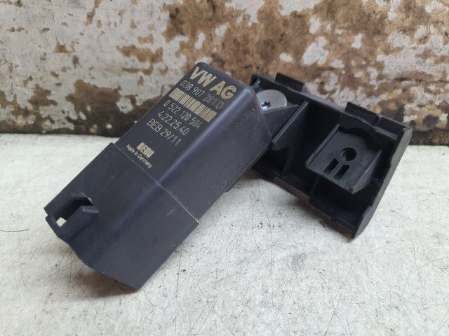 bontott VW CADDY Izzító Relé