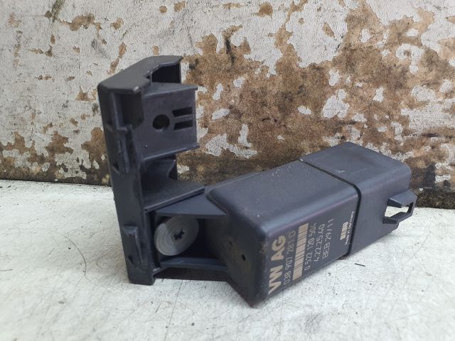 bontott VW CADDY Izzító Relé