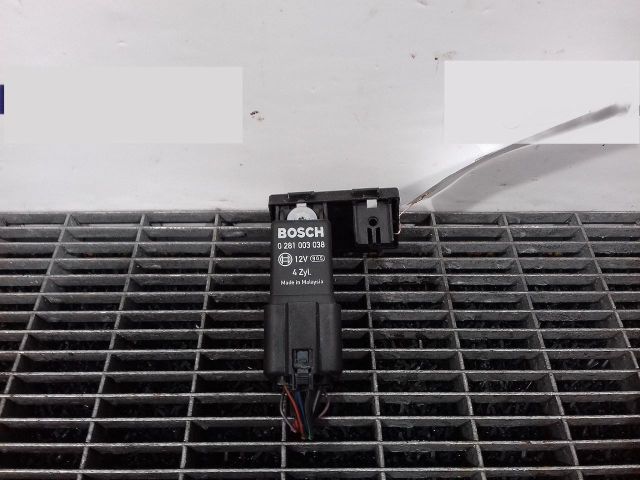 bontott VW CADDY Izzító Relé