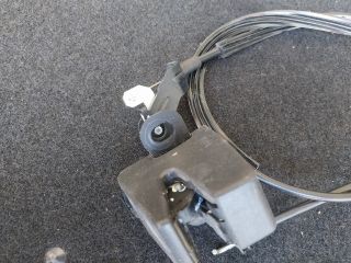 bontott VW CADDY Jobb Csomagtérajtó Nyitó Bowden