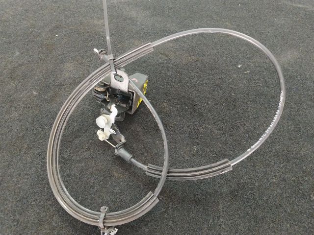 bontott VW CADDY Jobb Csomagtérajtó Nyitó Bowden