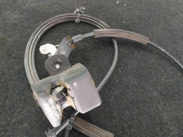 bontott VW CADDY Jobb Csomagtérajtó Nyitó Bowden