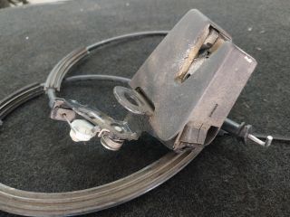 bontott VW CADDY Jobb Csomagtérajtó Nyitó Bowden