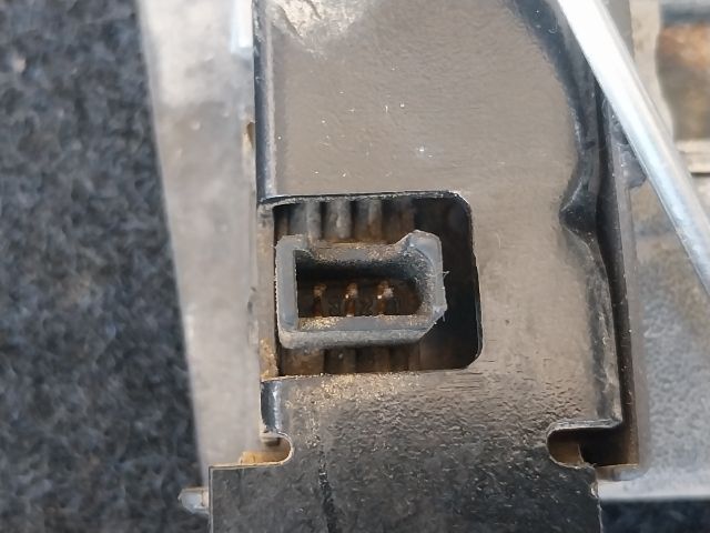 bontott VW CADDY Jobb Csomagtérajtó Zárszerkezet