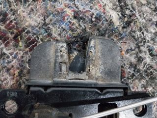 bontott VW CADDY Jobb Csomagtérajtó Zárszerkezet