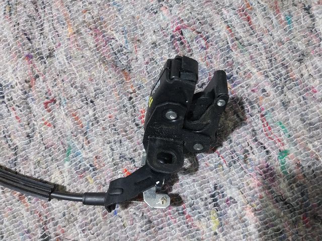 bontott VW CADDY Jobb Csomagtérajtó Zárszerkezet