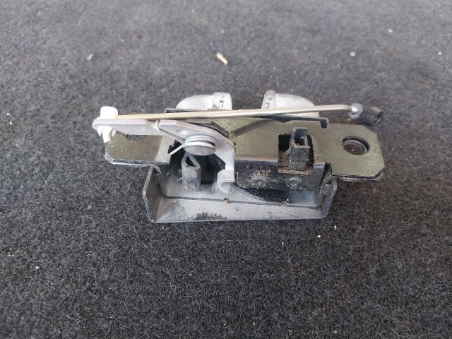 bontott VW CADDY Jobb Csomagtérajtó Zárszerkezet