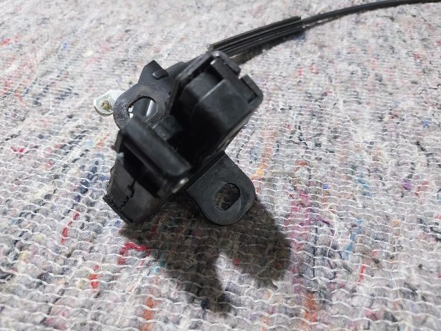 bontott VW CADDY Jobb Csomagtérajtó Zárszerkezet