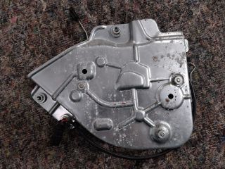 bontott VW CADDY Jobb Csomagtérajtó Zárszerkezet