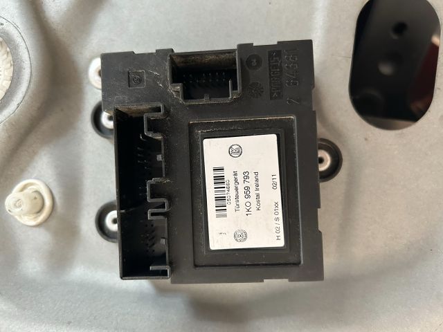 bontott VW CADDY Jobb első Ablakemelő Szerkezet (Elektromos)