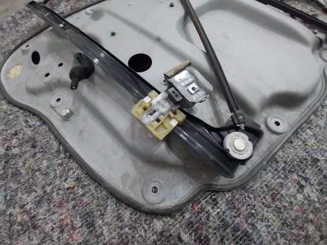 bontott VW CADDY Jobb első Ablakemelő Szerkezet (Elektromos)