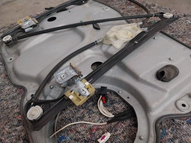 bontott VW CADDY Jobb első Ablakemelő Szerkezet (Elektromos)