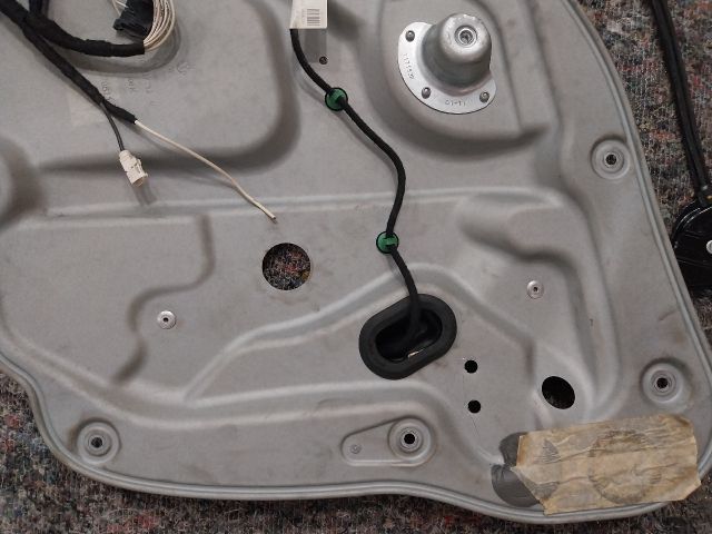 bontott VW CADDY Jobb első Ablakemelő Szerkezet (Elektromos)