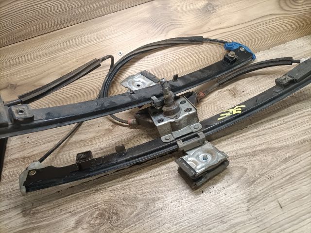 bontott VW CADDY Jobb első Ablakemelő Szerkezet (Mechanikus)