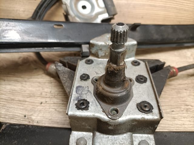 bontott VW CADDY Jobb első Ablakemelő Szerkezet (Mechanikus)