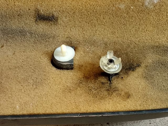 bontott VW CADDY Jobb első Ajtó Kárpit