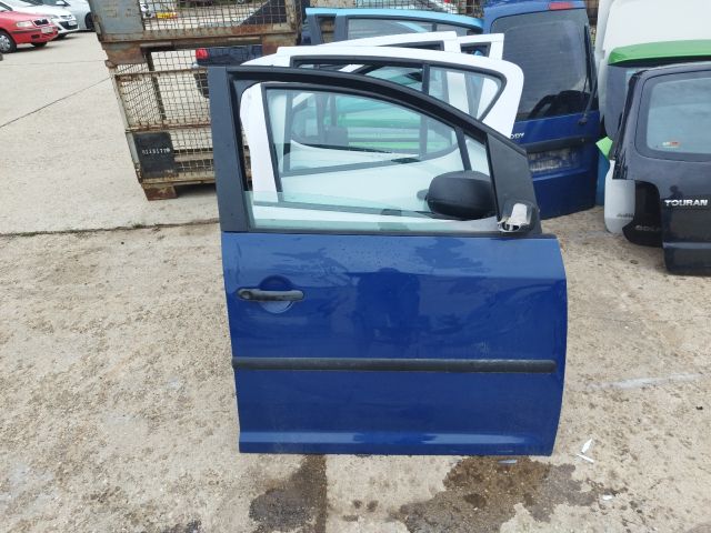 bontott VW CADDY Jobb első Ajtó (Részeivel)