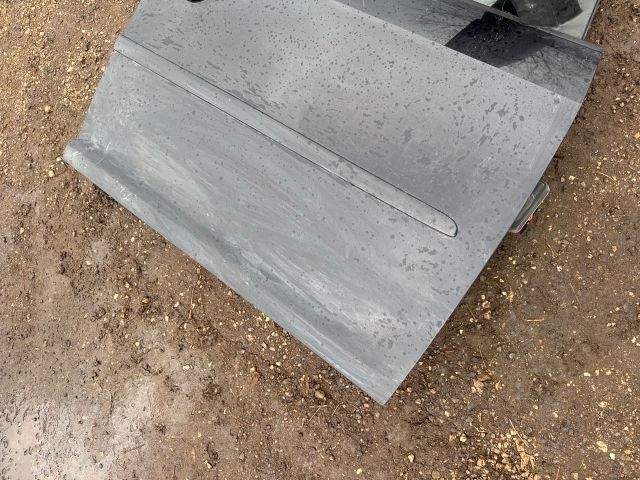 bontott VW CADDY Jobb első Ajtó (Üres lemez)