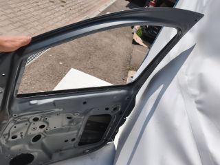 bontott VW CADDY Jobb első Ajtó (Üres lemez)