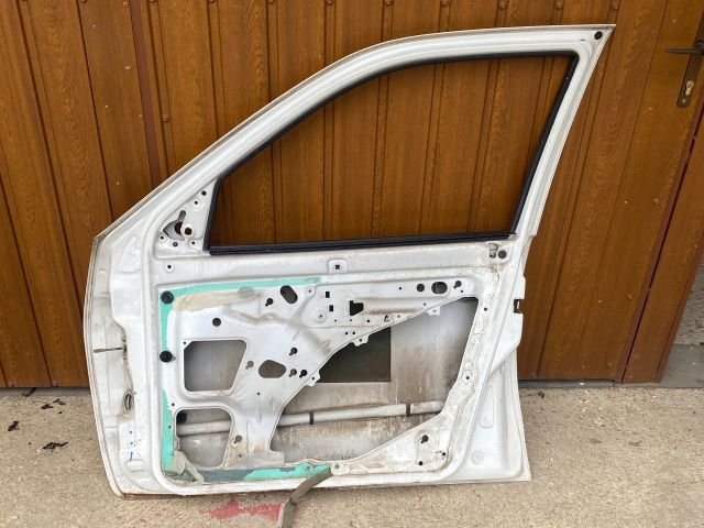 bontott VW CADDY Jobb első Ajtó (Üres lemez)