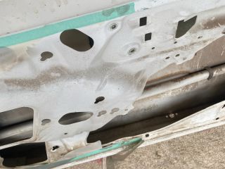 bontott VW CADDY Jobb első Ajtó (Üres lemez)