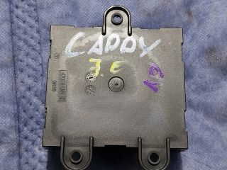 bontott VW CADDY Jobb első Ajtó Vezérlőegység