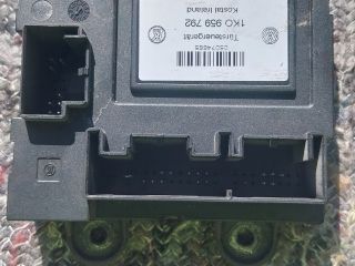 bontott VW CADDY Jobb első Ajtó Vezérlőegység